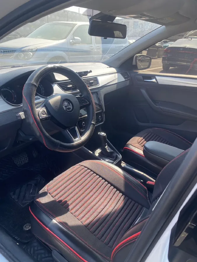 2022 Skoda Rapid 1.5L 112HP L4 6AT,autocango,china used car exporter,china ev exporter,chinese used car exporter,chinese used ev exporter