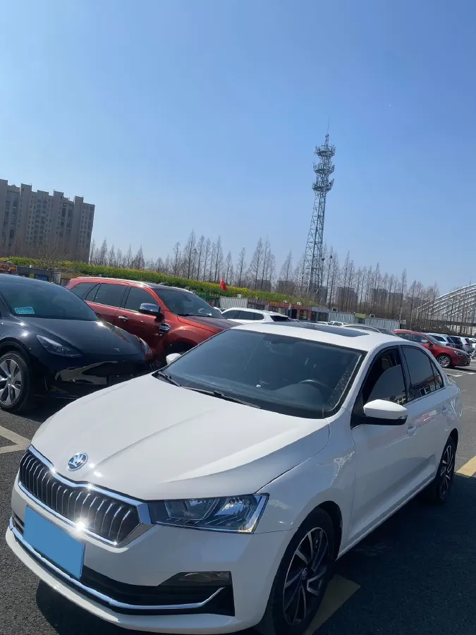 2022 Skoda Rapid 1.5L 112HP L4 6AT,autocango,china used car exporter,china ev exporter,chinese used car exporter,chinese used ev exporter