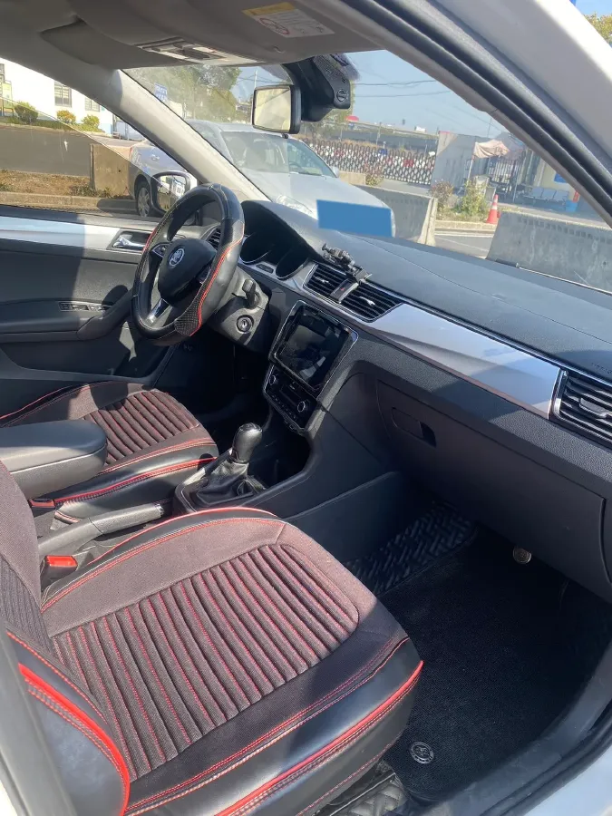 2022 Skoda Rapid 1.5L 112HP L4 6AT,autocango,china used car exporter,china ev exporter,chinese used car exporter,chinese used ev exporter