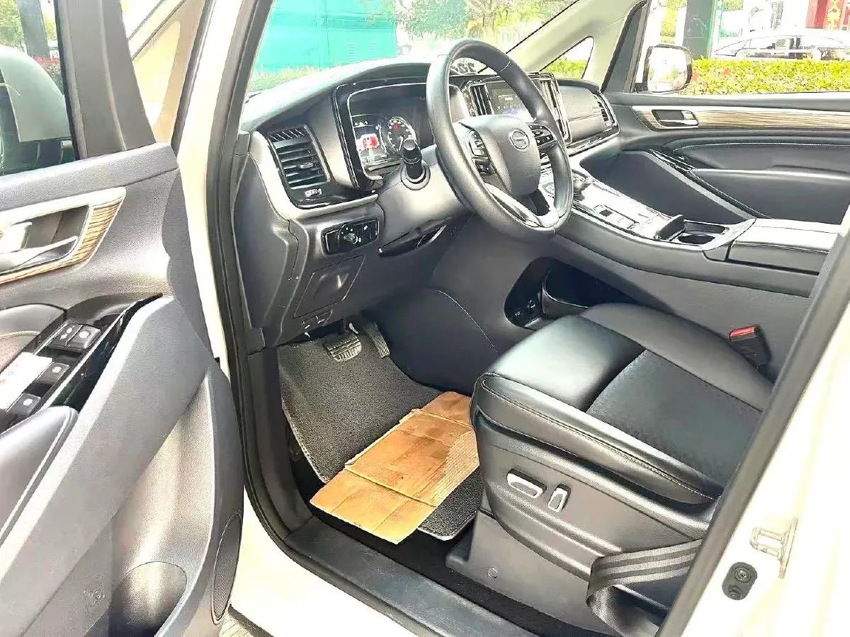 2023 GAC Trumpchi M8 2.0T 252HP L4 8AT,autocango,china used car exporter,china ev exporter,chinese used car exporter,chinese used ev exporter