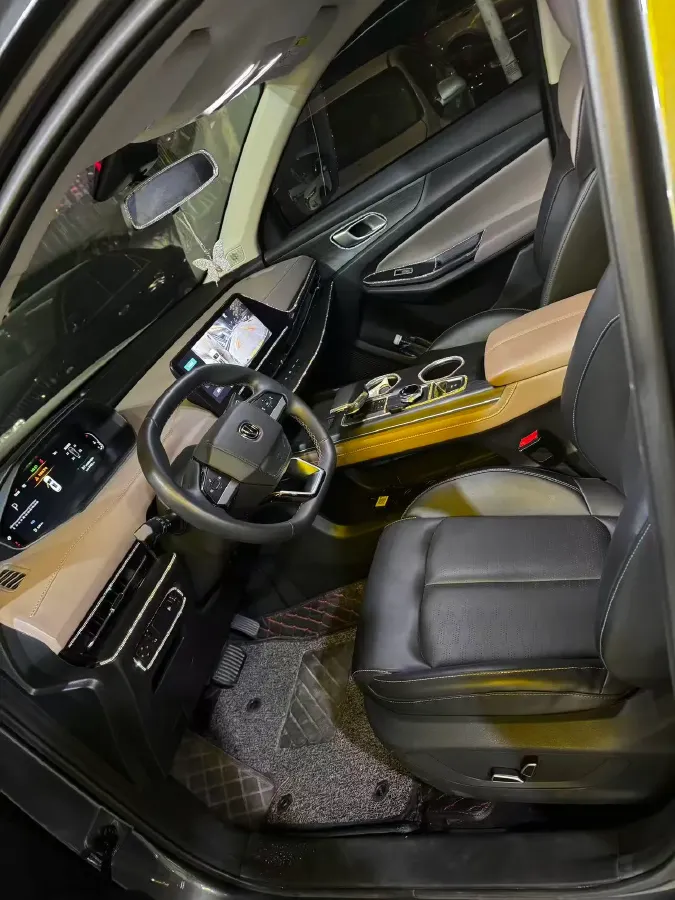 2022 ChangAn Oshan X7 Plus 1.5T 188HP L4 7DCT,autocango,china used car exporter,china ev exporter,chinese used car exporter,chinese used ev exporter