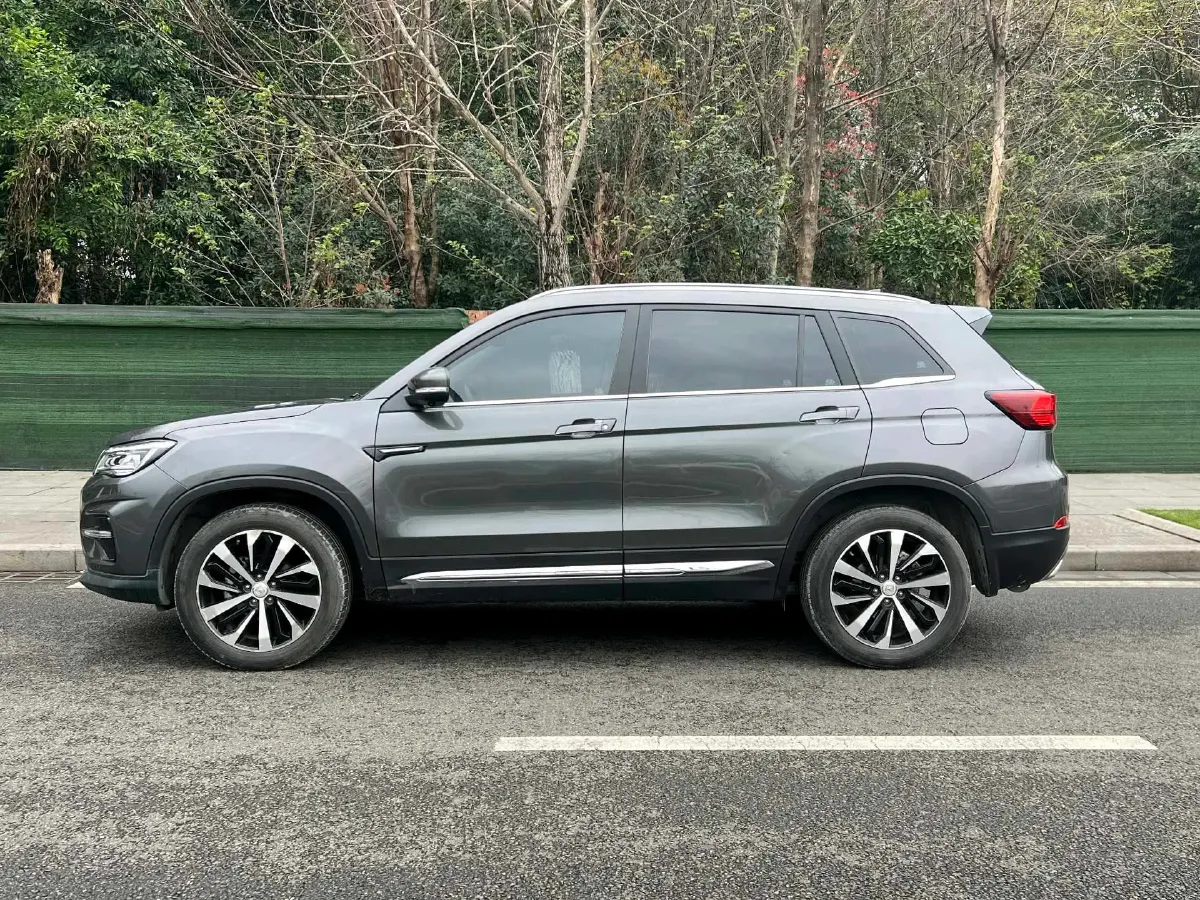 2021 ChangAn CS75 Plus 1.5T 178HP L4 6AT,autocango,china used car exporter,china ev exporter,chinese used car exporter,chinese used ev exporter