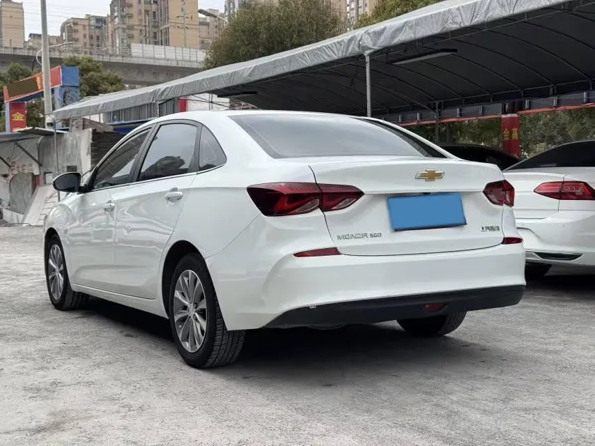 2022 Chevrolet Monza 1.5L 113HP L4 6AT,autocango,china used car exporter,china ev exporter,chinese used car exporter,chinese used ev exporter