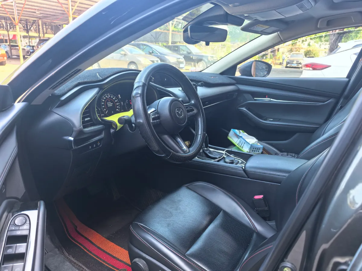 2020 Mazda 3 Axela 2.0L 158HP L4 6AT,autocango,china used car exporter,china ev exporter,chinese used car exporter,chinese used ev exporter