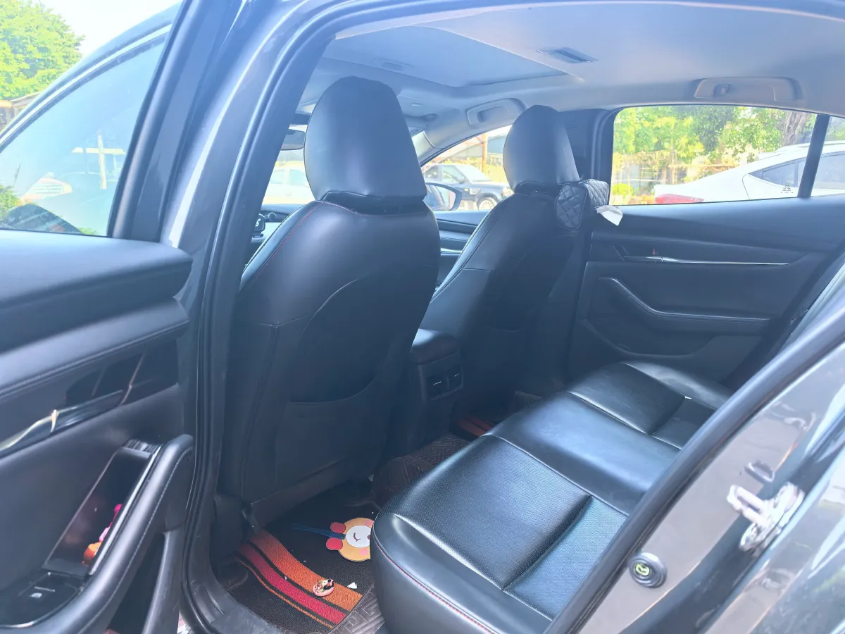 2020 Mazda 3 Axela 2.0L 158HP L4 6AT,autocango,china used car exporter,china ev exporter,chinese used car exporter,chinese used ev exporter