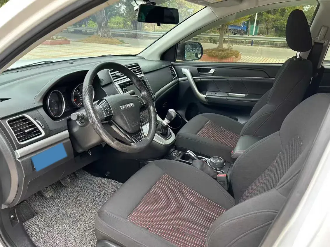 2017 Haval M6 1.5T 150HP L4 6MT,autocango,china used car exporter,china ev exporter,chinese used car exporter,chinese used ev exporter