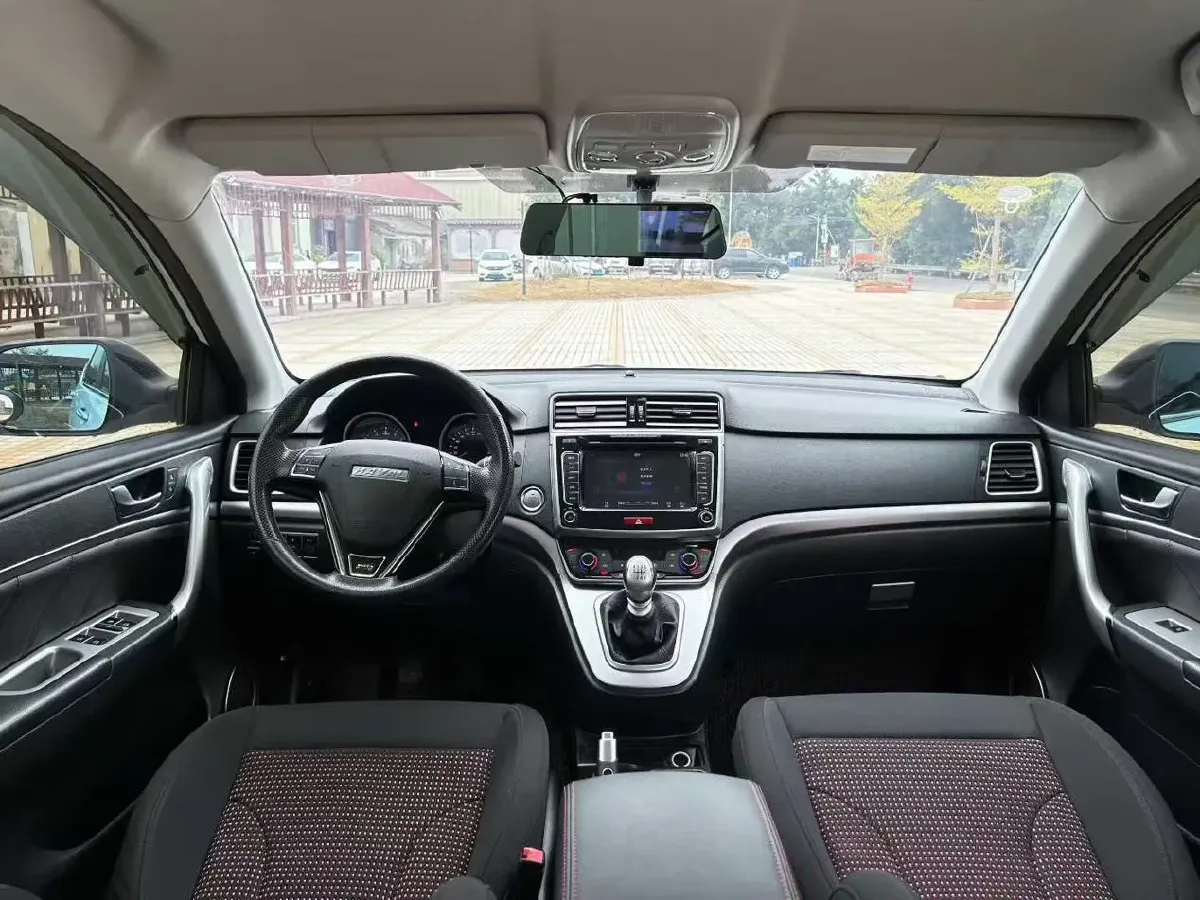 2017 Haval M6 1.5T 150HP L4 6MT,autocango,china used car exporter,china ev exporter,chinese used car exporter,chinese used ev exporter