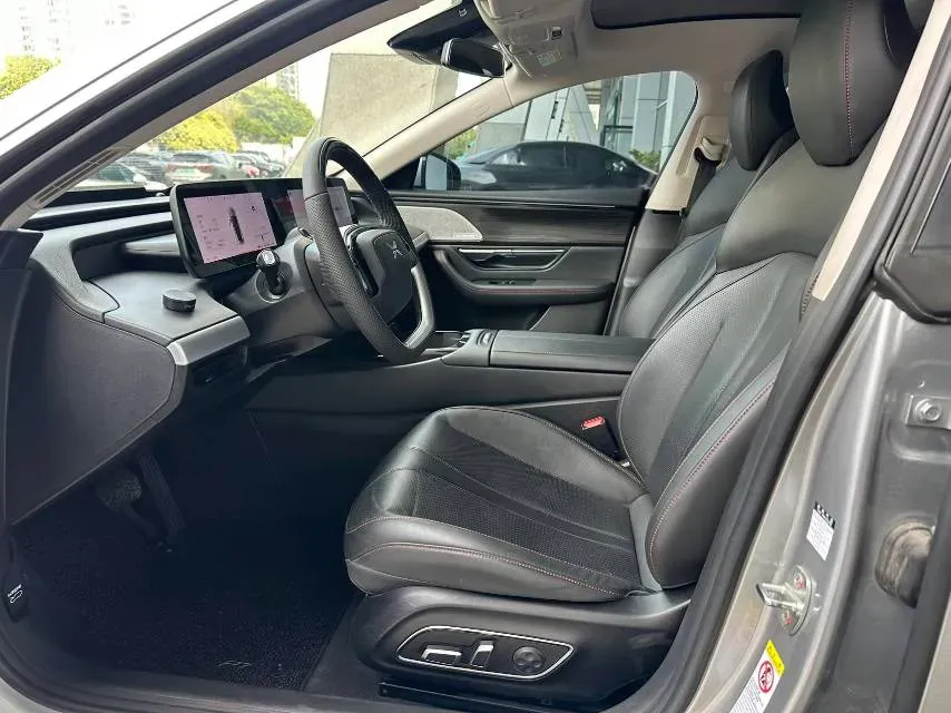 2020 DS 7 1.6T 215HP L4 8AT,autocango,china used car exporter,china ev exporter,chinese used car exporter,chinese used ev exporter