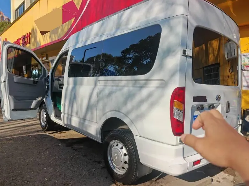 2019 MAXUS XinTu V80 2.0T 139HP L4 6MT,autocango,china used car exporter,china ev exporter,chinese used car exporter,chinese used ev exporter