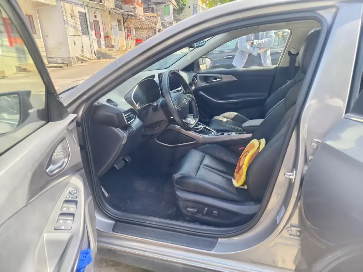 2019 Hyundai La Festa 1.6T 204HP L4 7DCT,autocango,china used car exporter,china ev exporter,chinese used car exporter,chinese used ev exporter