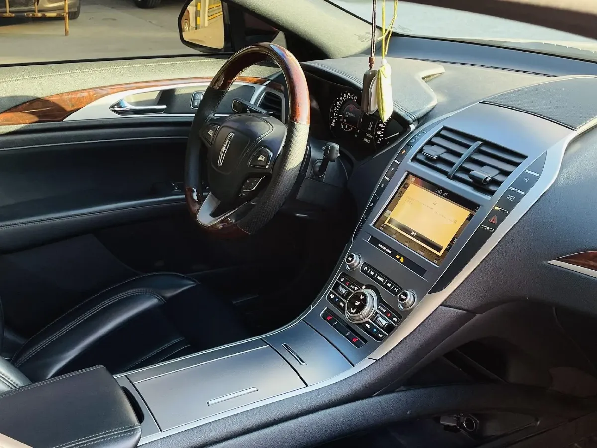 2019 Lincoln MKZ 2.0T 196HP L4 6AT,autocango,china used car exporter,china ev exporter,chinese used car exporter,chinese used ev exporter