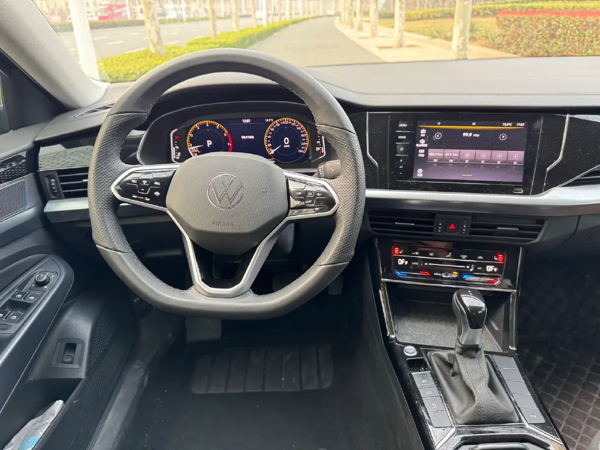 2023 Volkswagen Passat 1.4T 150HP L4 7DCT,autocango,china used car exporter,china ev exporter,chinese used car exporter,chinese used ev exporter