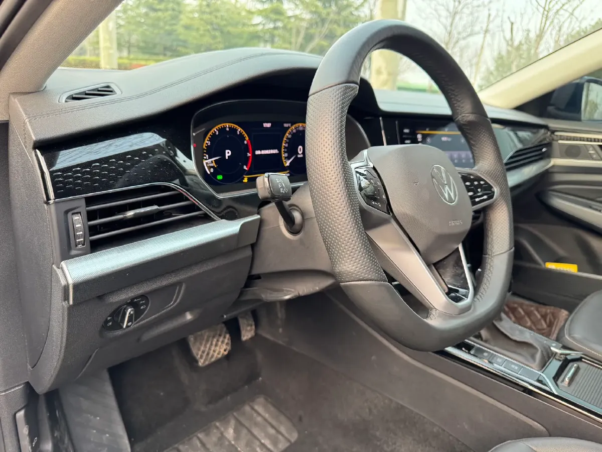 2023 Volkswagen Passat 1.4T 150HP L4 7DCT,autocango,china used car exporter,china ev exporter,chinese used car exporter,chinese used ev exporter