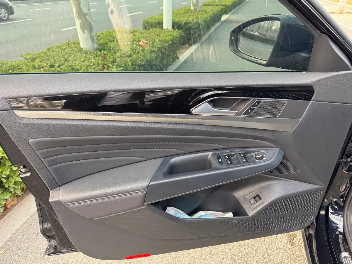 2023 Volkswagen Passat 1.4T 150HP L4 7DCT,autocango,china used car exporter,china ev exporter,chinese used car exporter,chinese used ev exporter