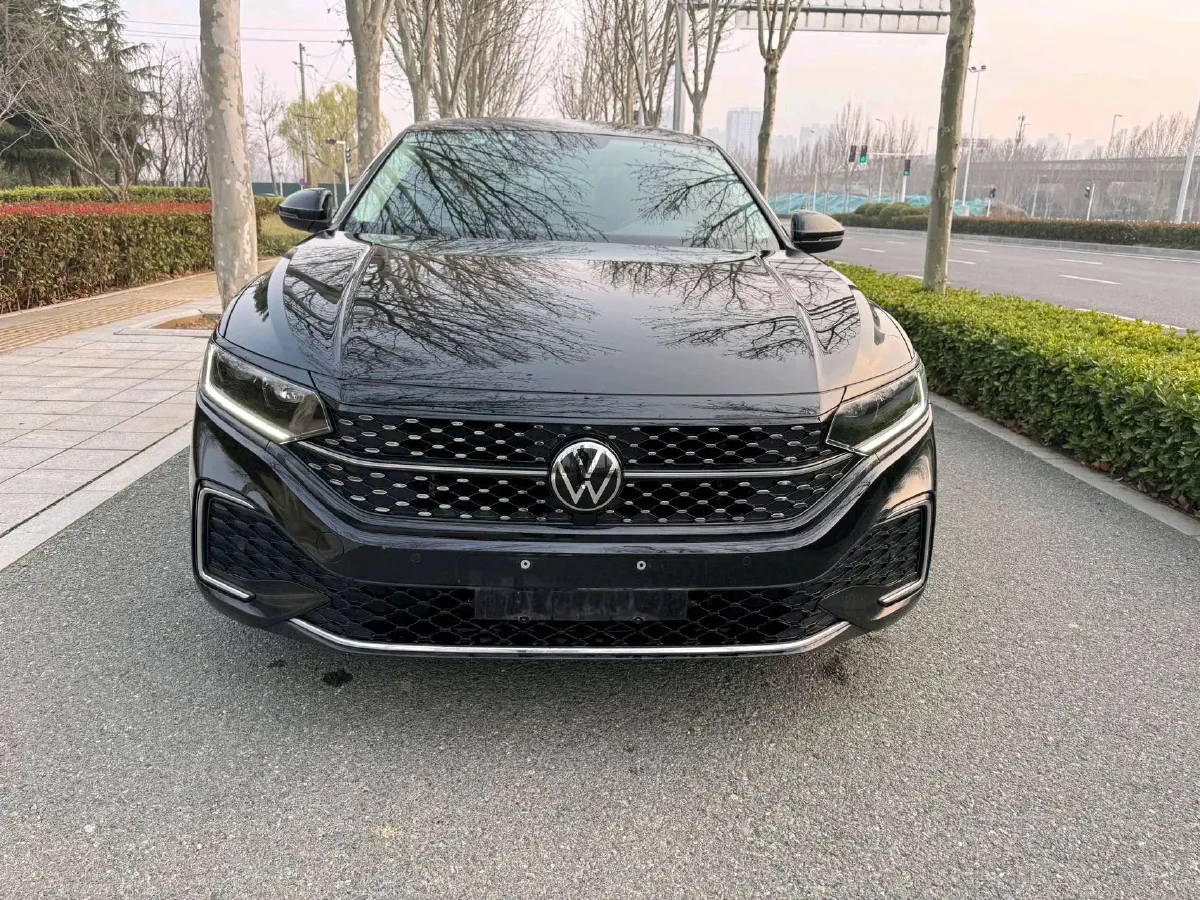 2023 Volkswagen Passat 1.4T 150HP L4 7DCT,autocango,china used car exporter,china ev exporter,chinese used car exporter,chinese used ev exporter
