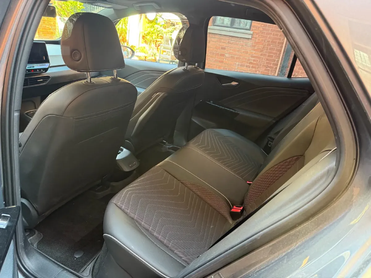 2023 Volkswagen ID.3 BEV 52.8KWH,autocango,china used car exporter,china ev exporter,chinese used car exporter,chinese used ev exporter