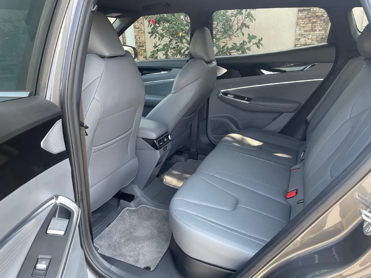 2026 Geely Azkarra 1.5T 181HP L4 7DCT,autocango,china used car exporter,china ev exporter,chinese used car exporter,chinese used ev exporter