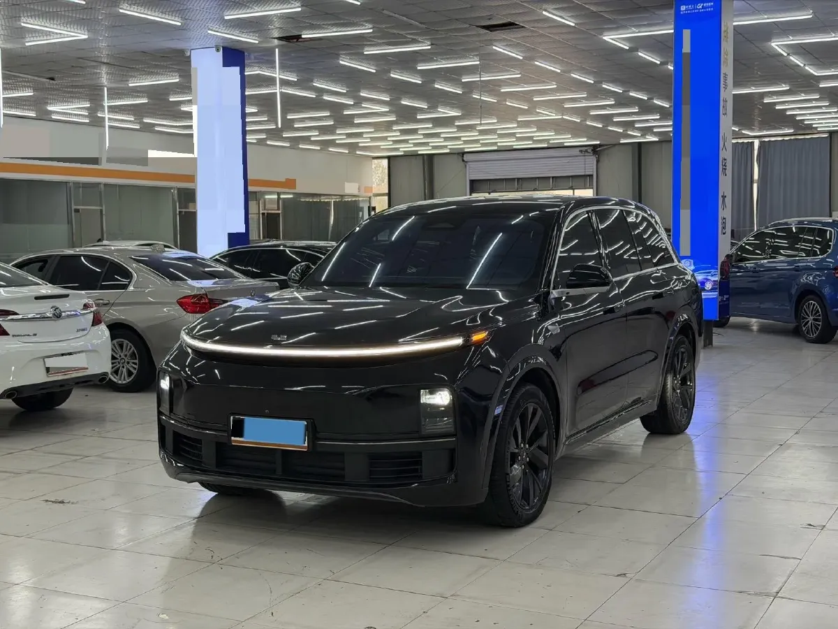 2023 Li L8 Range Extended 154HP REEV 40.9KWH,autocango,china used car exporter,china ev exporter,chinese used car exporter,chinese used ev exporter