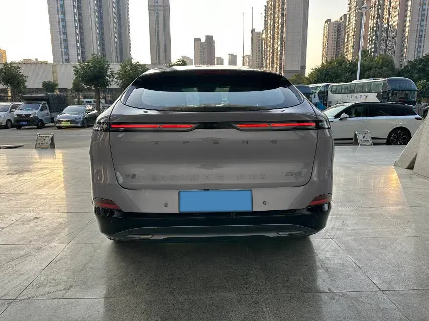 2025 Xpeng G6 BEV 68.5KWH,autocango,china used car exporter,china ev exporter,chinese used car exporter,chinese used ev exporter