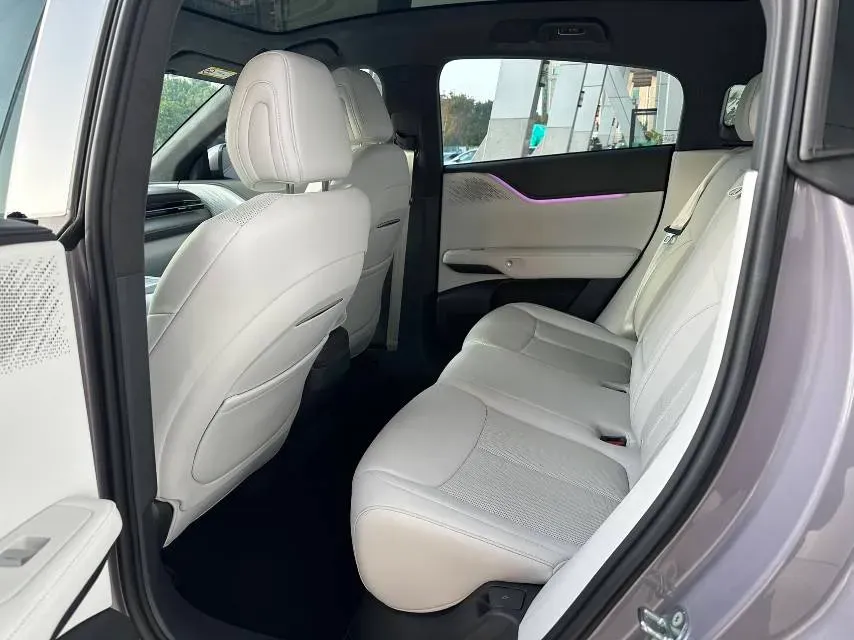 2025 Xpeng G6 BEV 68.5KWH,autocango,china used car exporter,china ev exporter,chinese used car exporter,chinese used ev exporter