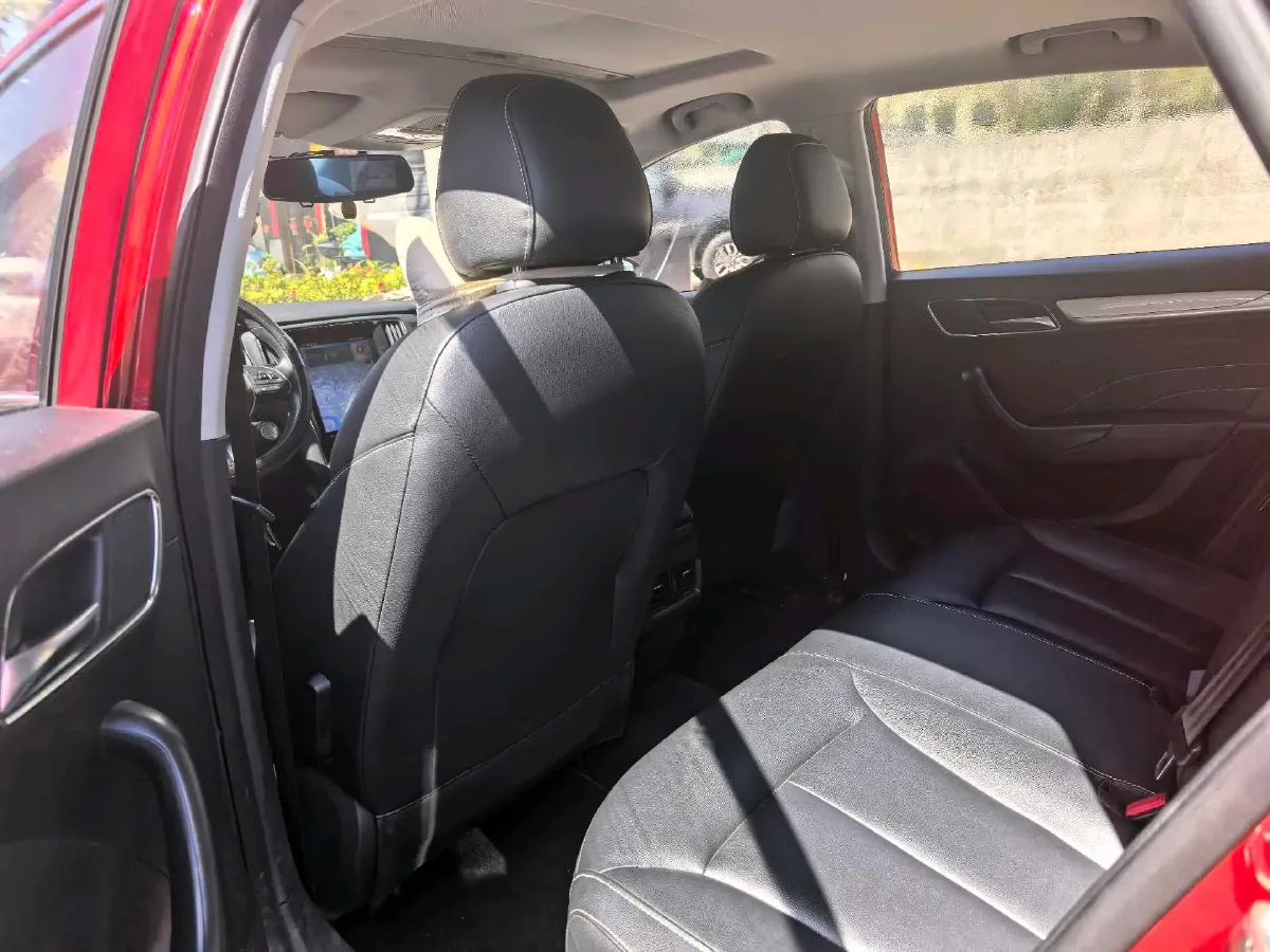 2019 Roewe i6 1.5T 169HP L4 AMT PHEV 9.1KWH,autocango,china used car exporter,china ev exporter,chinese used car exporter,chinese used ev exporter