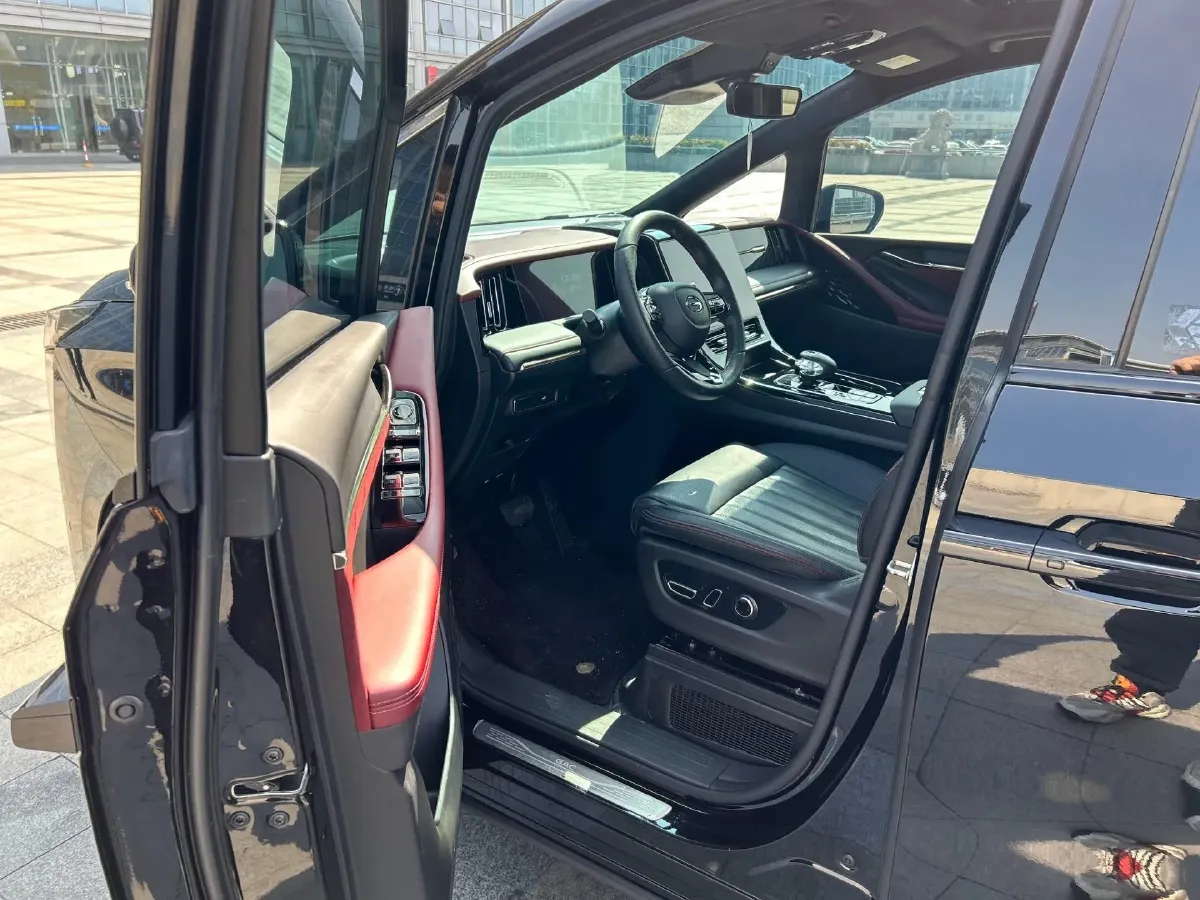 2024 GAC Trumpchi M8 2.0T 252HP L4 8AT,autocango,china used car exporter,china ev exporter,chinese used car exporter,chinese used ev exporter