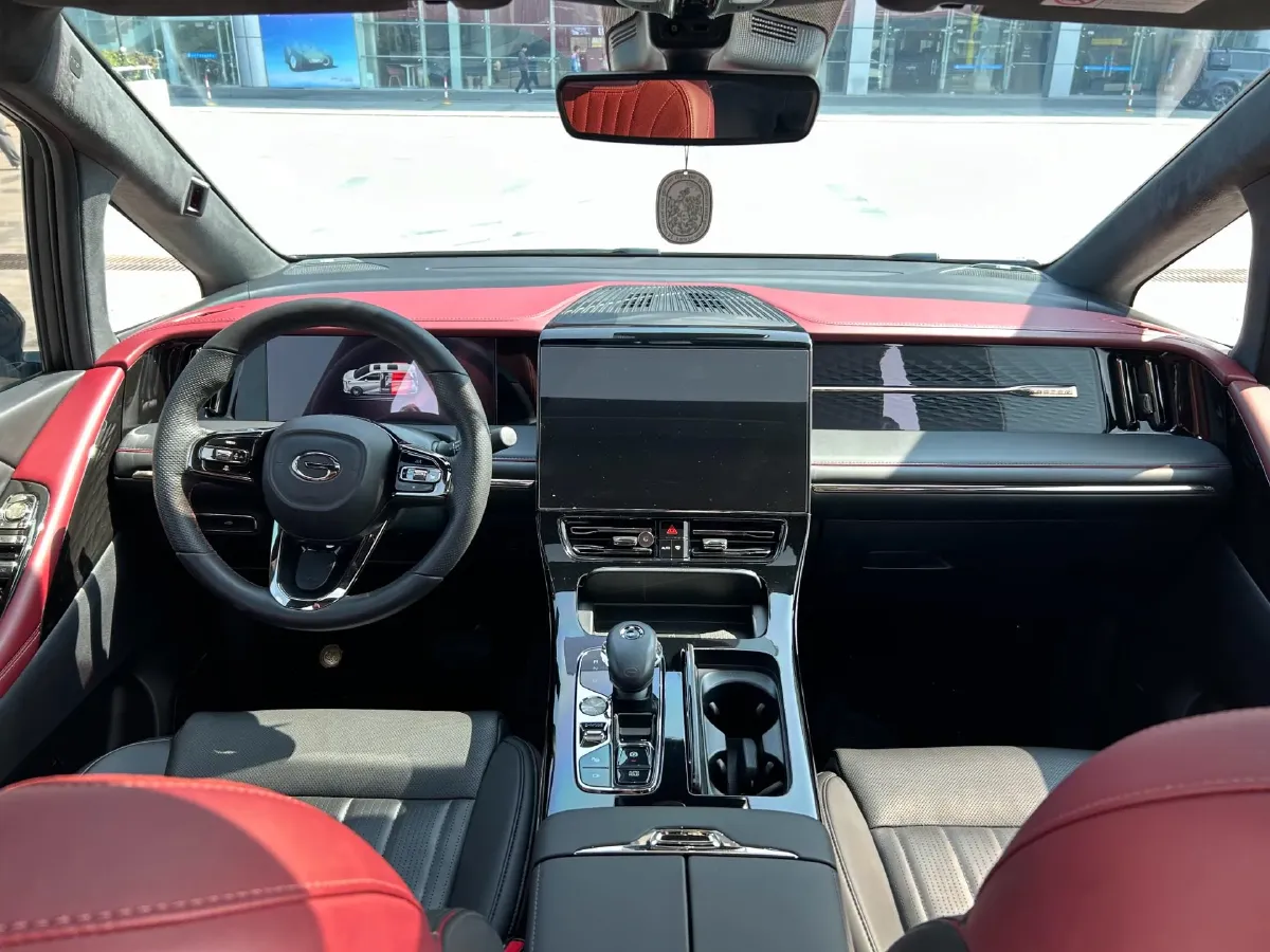 2024 GAC Trumpchi M8 2.0T 252HP L4 8AT,autocango,china used car exporter,china ev exporter,chinese used car exporter,chinese used ev exporter