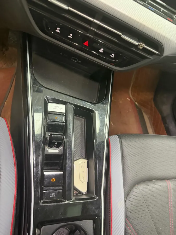 2024 Volkswagen Lamando 1.4T 150HP L4 7DCT,autocango,china used car exporter,china ev exporter,chinese used car exporter,chinese used ev exporter