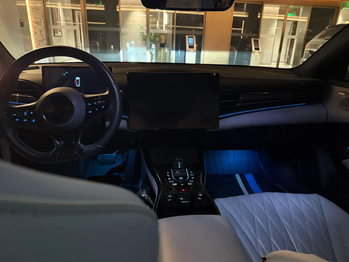 2022 MAXUS DaJia 5 BEV 70KWH,autocango,china used car exporter,china ev exporter,chinese used car exporter,chinese used ev exporter