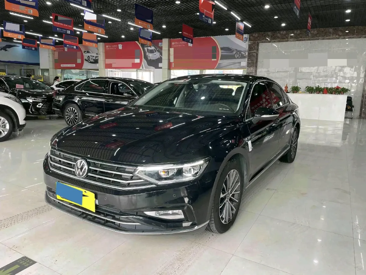 2020 Volkswagen Magotan 2.0T 186HP L4 7DCT,autocango,china used car exporter,china ev exporter,chinese used car exporter,chinese used ev exporter
