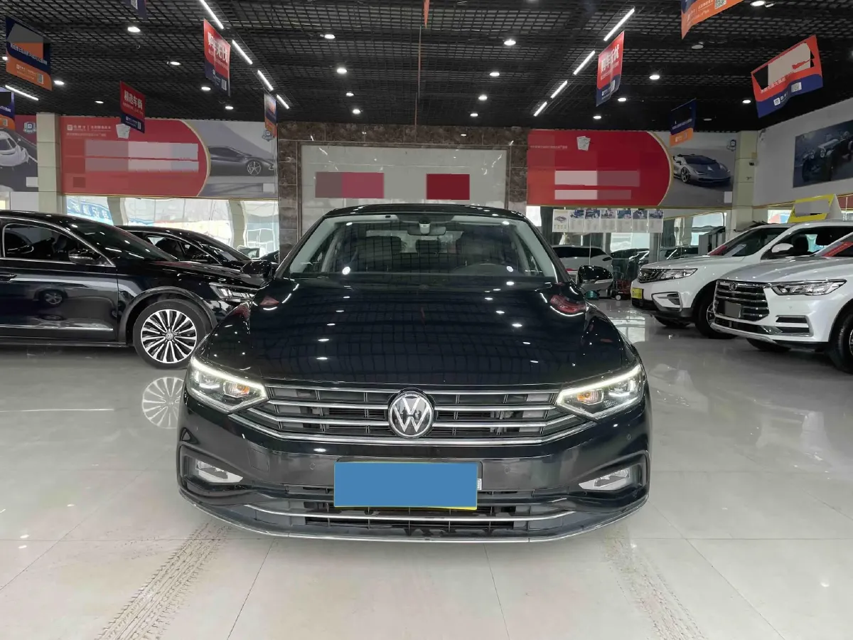 2020 Volkswagen Magotan 2.0T 186HP L4 7DCT,autocango,china used car exporter,china ev exporter,chinese used car exporter,chinese used ev exporter