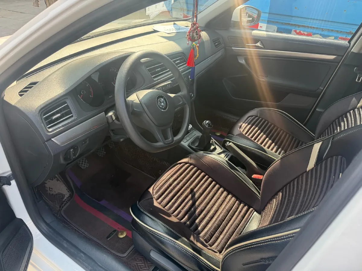 2019 Volkswagen Polo 1.5L 113HP L4 5MT,autocango,china used car exporter,china ev exporter,chinese used car exporter,chinese used ev exporter