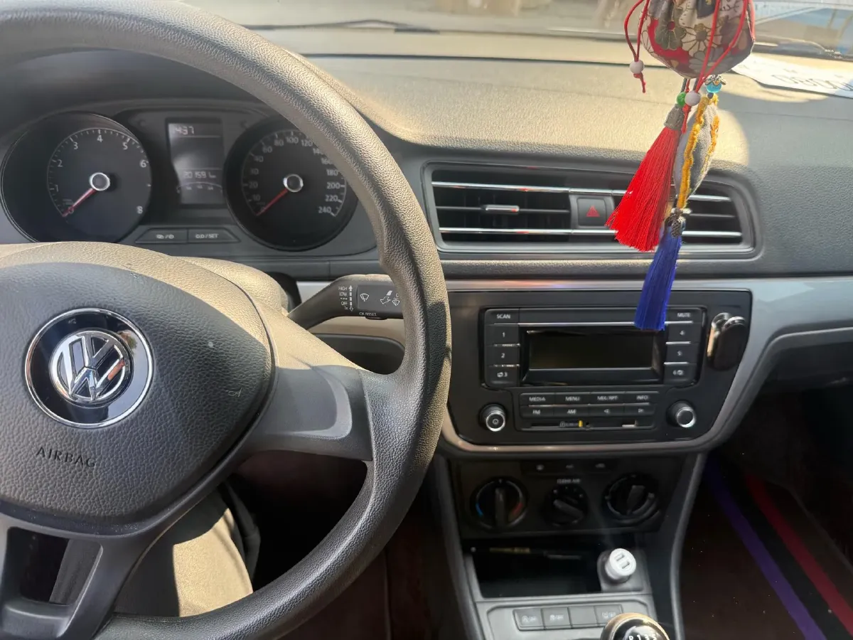 2019 Volkswagen Polo 1.5L 113HP L4 5MT,autocango,china used car exporter,china ev exporter,chinese used car exporter,chinese used ev exporter