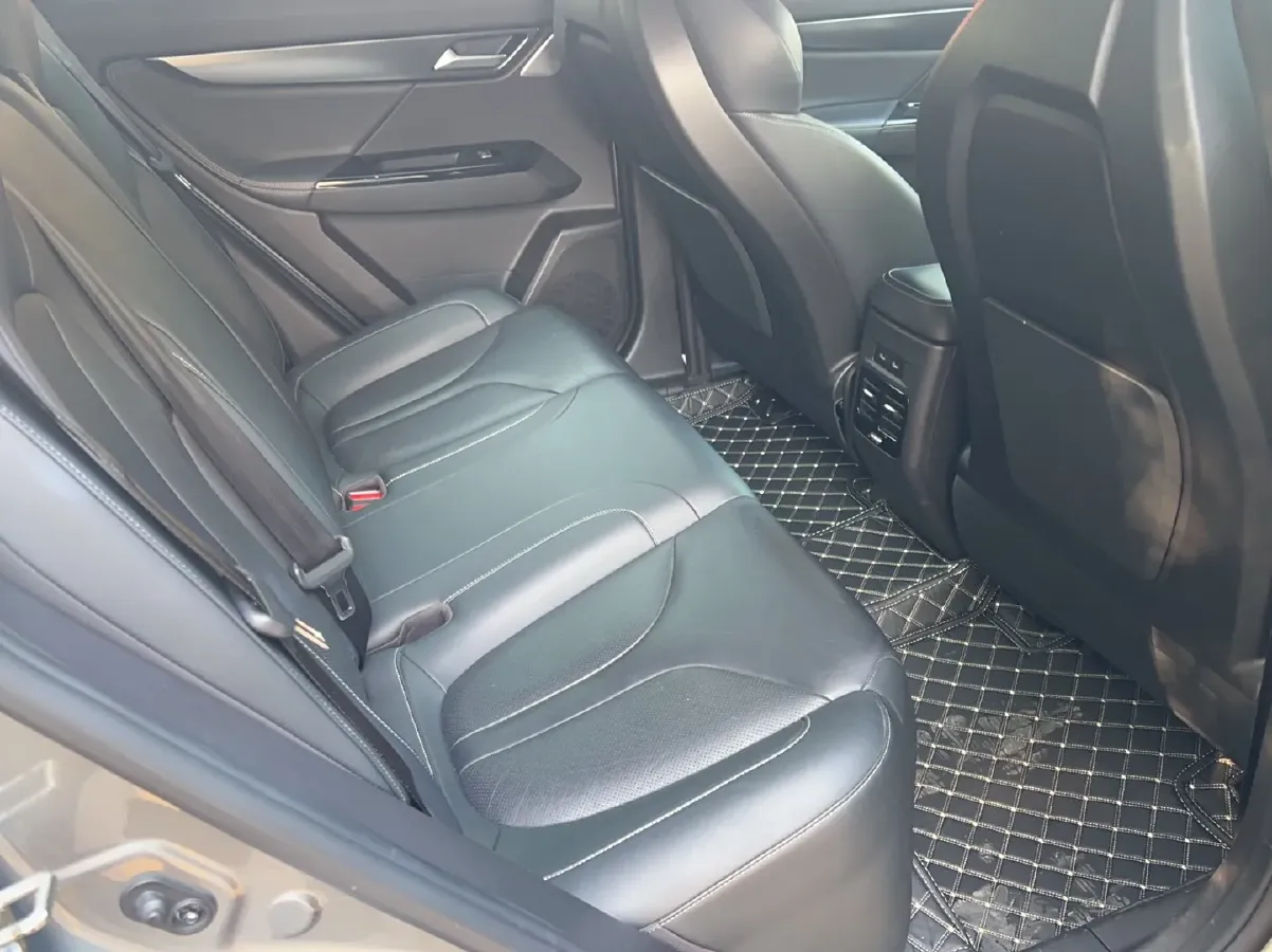 2018 Kia Sorento 2.0T 185HP L4 6AT,autocango,china used car exporter,china ev exporter,chinese used car exporter,chinese used ev exporter