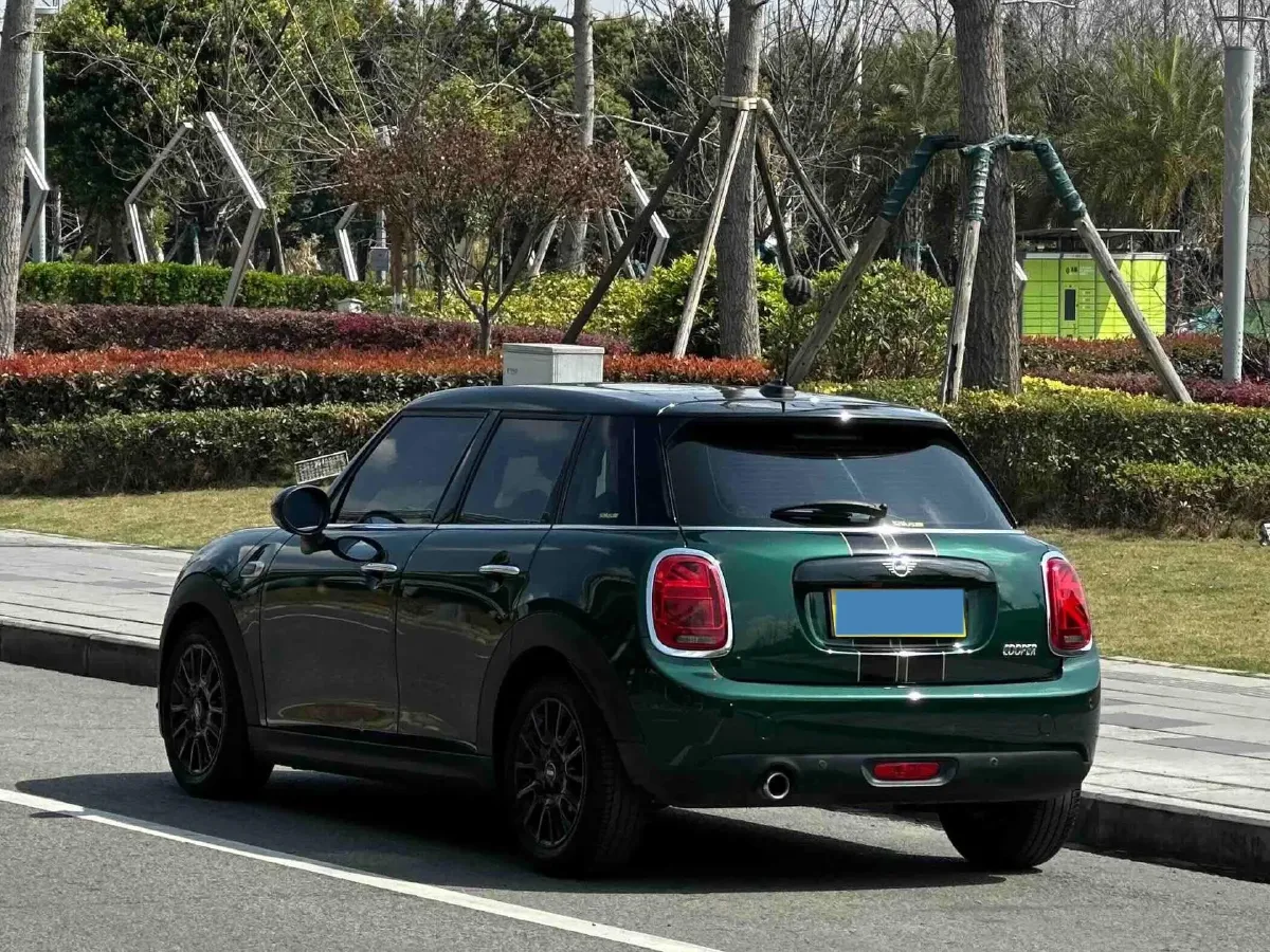 2018 MINI COUNTRYMAN 1.5T 136HP L3 6AT,autocango,china used car exporter,china ev exporter,chinese used car exporter,chinese used ev exporter
