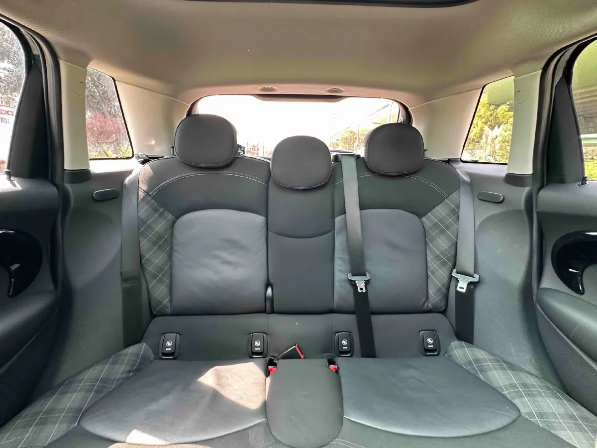 2018 MINI COUNTRYMAN 1.5T 136HP L3 6AT,autocango,china used car exporter,china ev exporter,chinese used car exporter,chinese used ev exporter