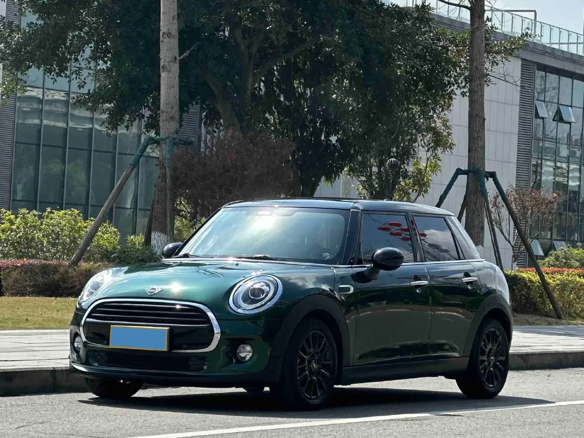 2018 MINI COUNTRYMAN 1.5T 136HP L3 6AT,autocango,china used car exporter,china ev exporter,chinese used car exporter,chinese used ev exporter