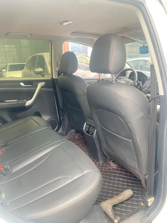 2019 Haval M6 1.5T 150HP L4 7DCT,autocango,china used car exporter,china ev exporter,chinese used car exporter,chinese used ev exporter