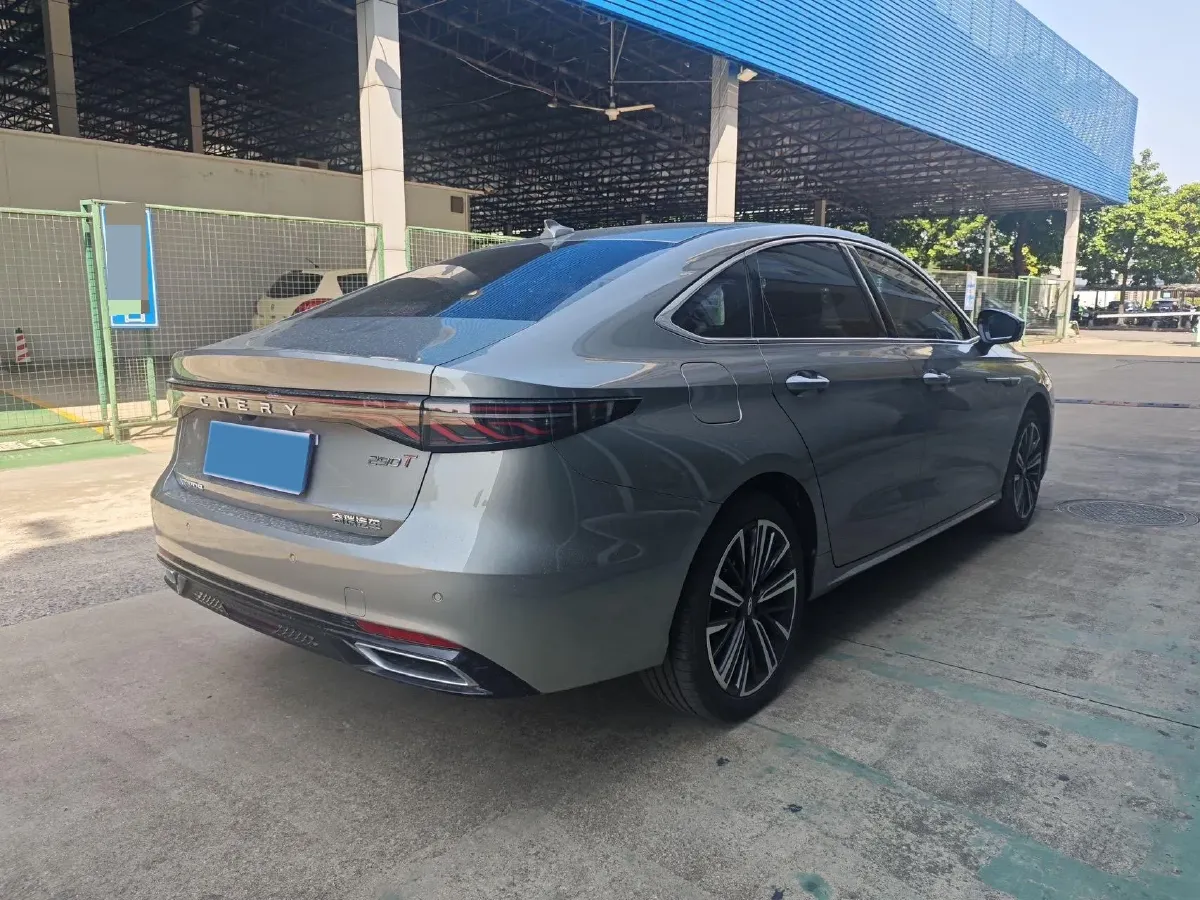 2025 Chery Arrizo 8 Pro 1.6T 197HP L4 7DCT,autocango,china used car exporter,china ev exporter,chinese used car exporter,chinese used ev exporter