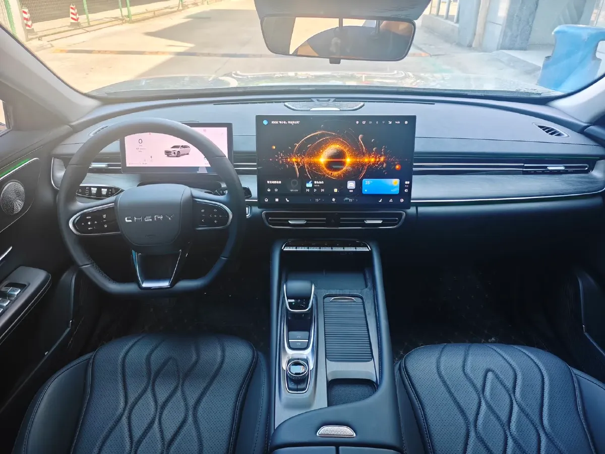 2025 Chery Arrizo 8 Pro 1.6T 197HP L4 7DCT,autocango,china used car exporter,china ev exporter,chinese used car exporter,chinese used ev exporter