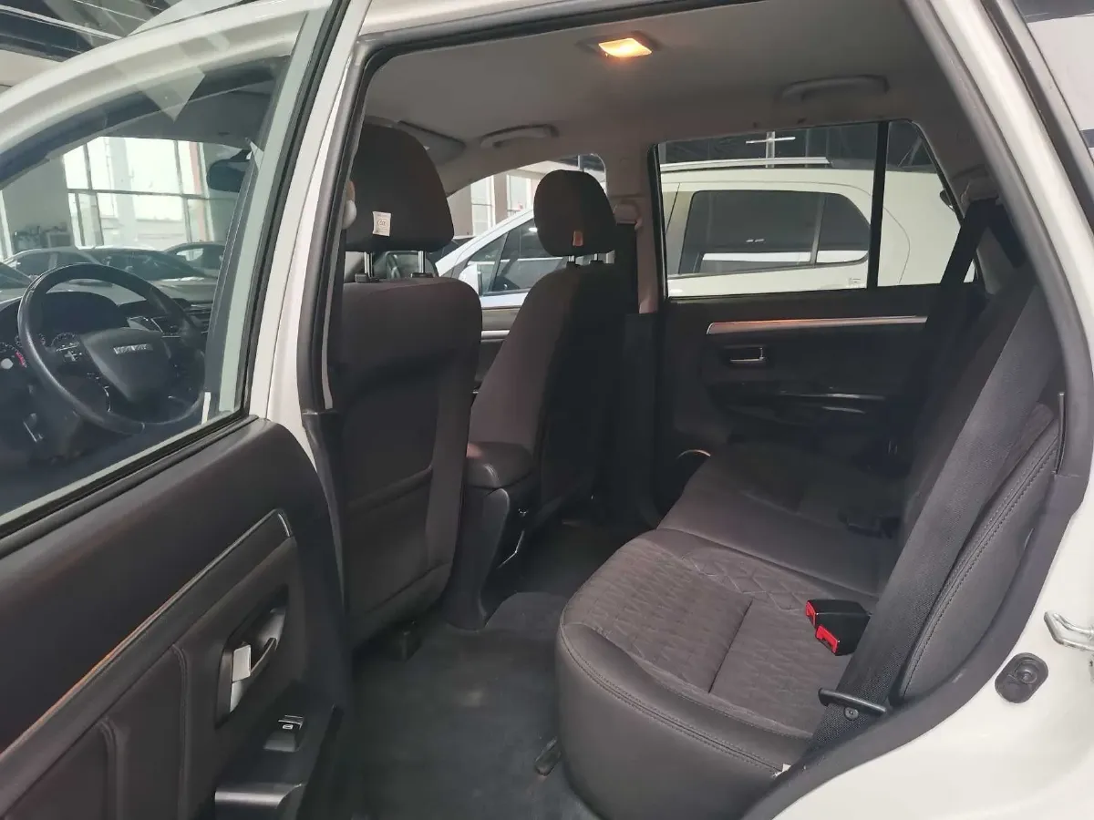 2018 Haval H5 Class 2.0T 190HP L4 6MT,autocango,china used car exporter,china ev exporter,chinese used car exporter,chinese used ev exporter