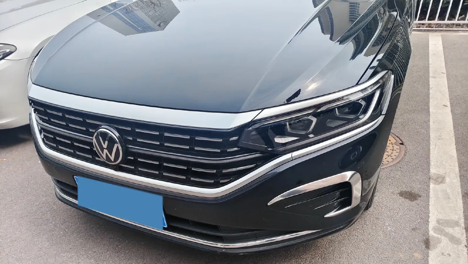 2024 Volkswagen Passat 2.0T 220HP L4 7DCT,autocango,china used car exporter,china ev exporter,chinese used car exporter,chinese used ev exporter