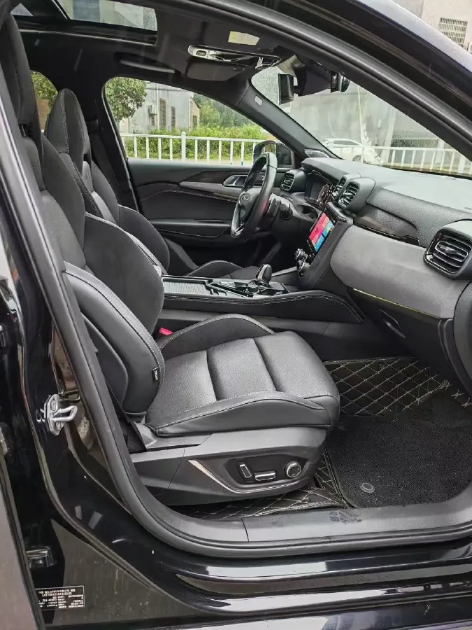 2022 LYNK&CO 03 2.0T 190HP L4 7DCT,autocango,china used car exporter,china ev exporter,chinese used car exporter,chinese used ev exporter