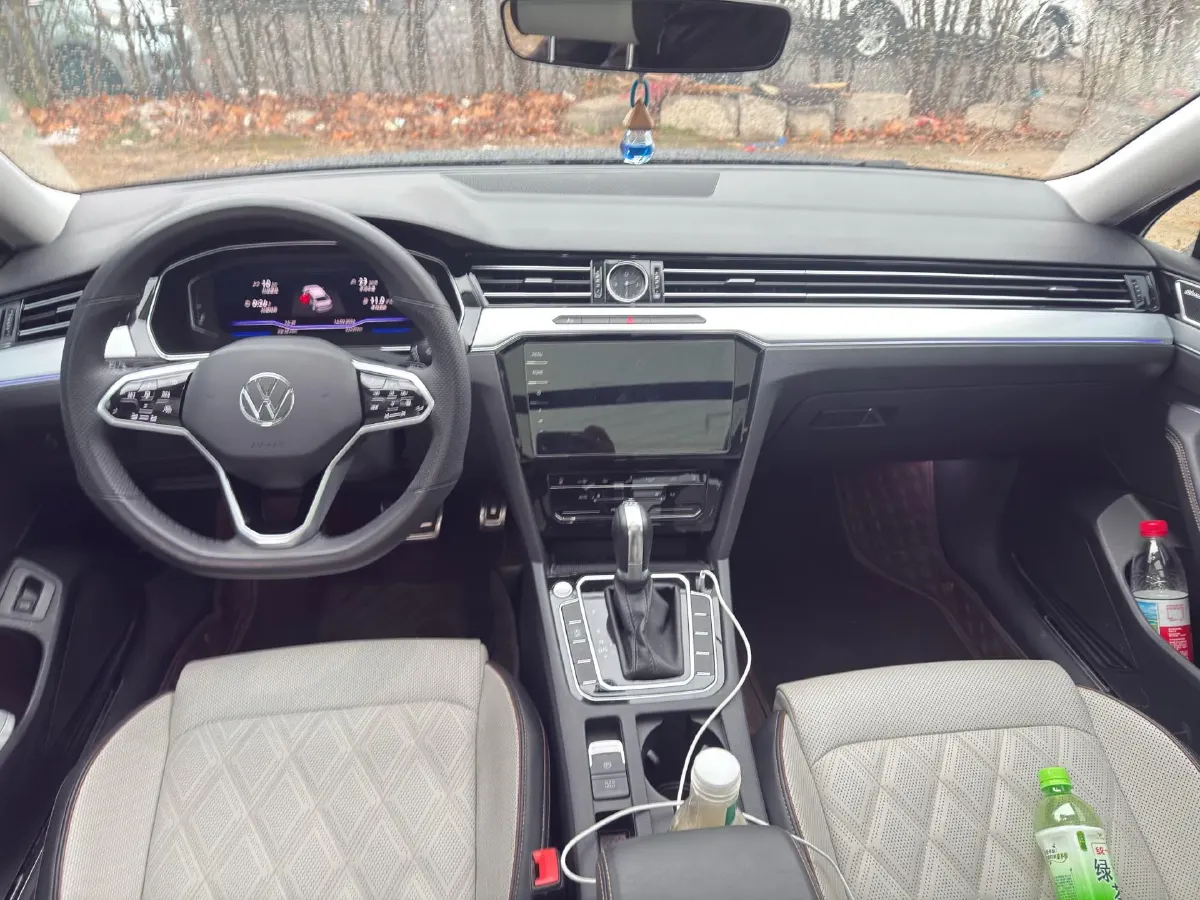 2023 Volkswagen Magotan 2.0T 186HP L4 7DCT,autocango,china used car exporter,china ev exporter,chinese used car exporter,chinese used ev exporter