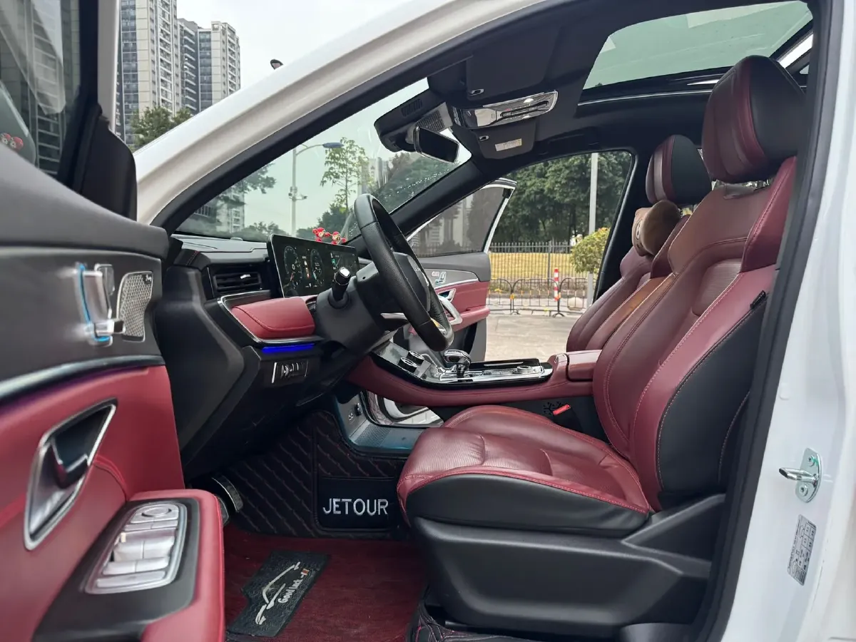 2021 Chery Tiggo 8 Plus 1.6T 197HP L4 7DCT,autocango,china used car exporter,china ev exporter,chinese used car exporter,chinese used ev exporter