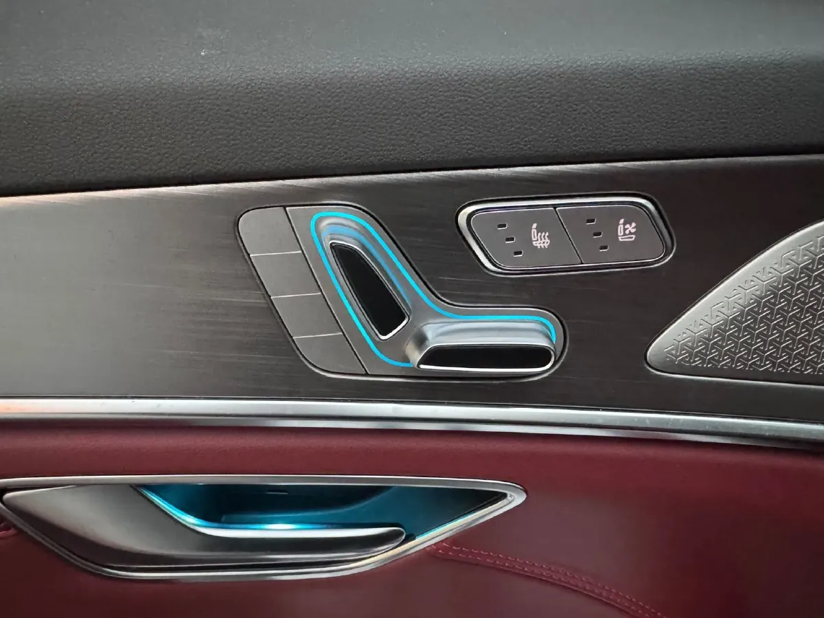 2021 Chery Tiggo 8 Plus 1.6T 197HP L4 7DCT,autocango,china used car exporter,china ev exporter,chinese used car exporter,chinese used ev exporter