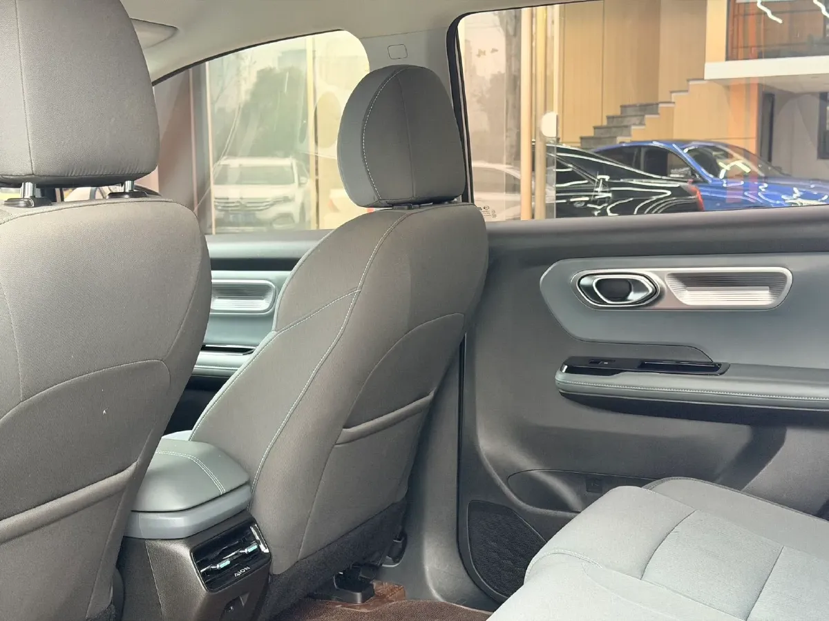 2024 Leapmotor C11 1.5L 95HP L4 REEV 43.74KWH,autocango,china used car exporter,china ev exporter,chinese used car exporter,chinese used ev exporter