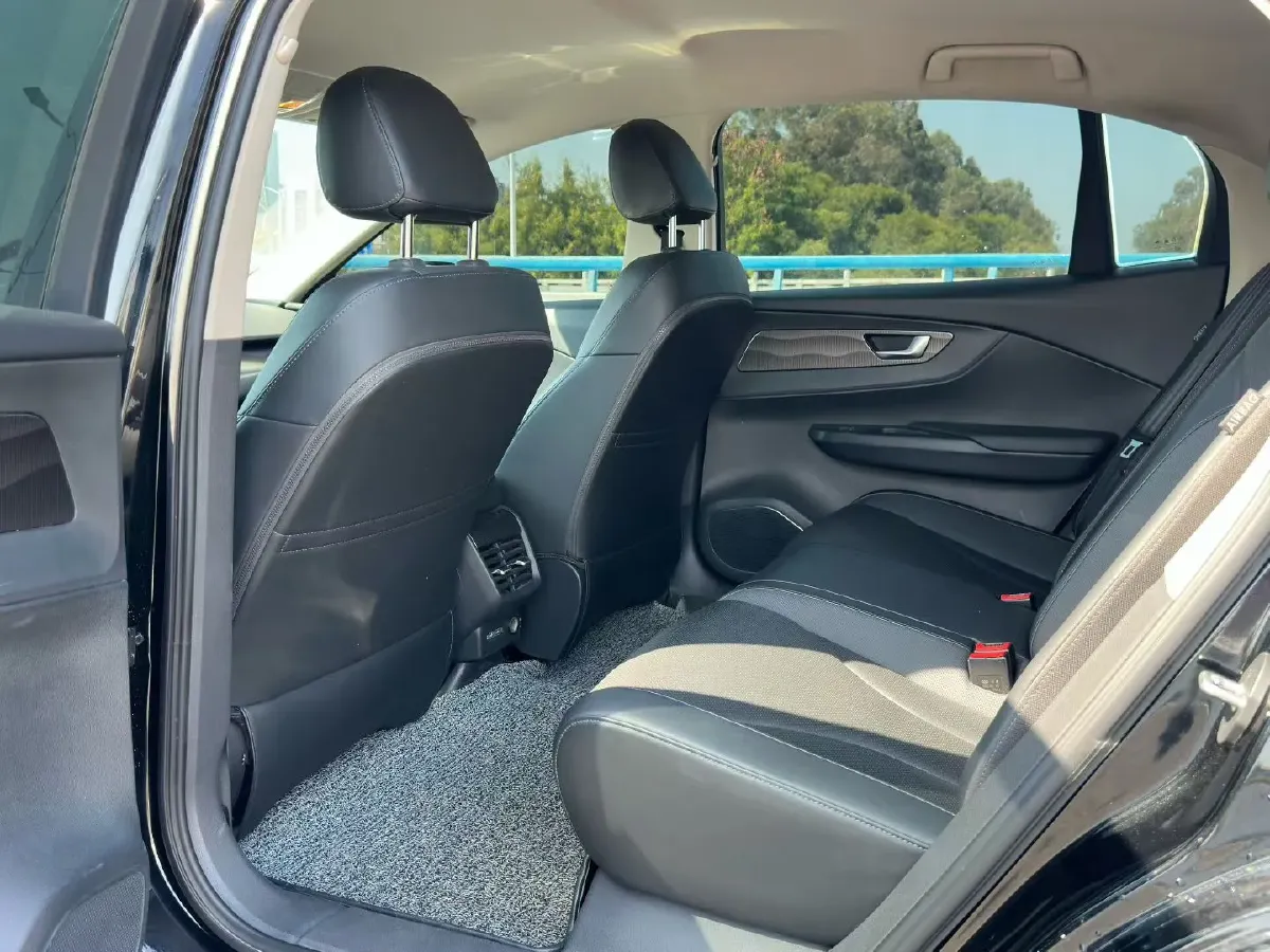 2021 HongQi E-QM5 BEV 54KWH,autocango,china used car exporter,china ev exporter,chinese used car exporter,chinese used ev exporter