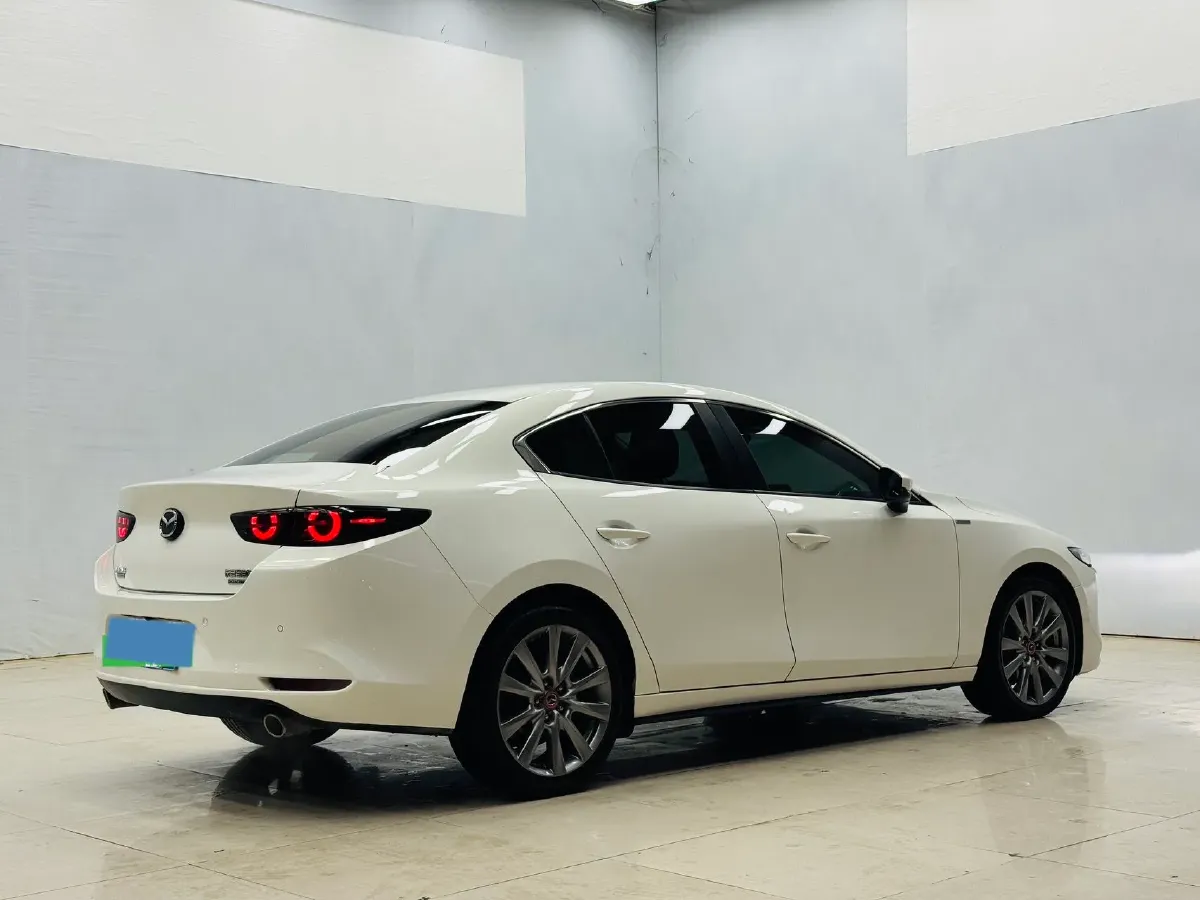 2021 Mazda 3 Axela 2.0L 158HP L4 6AT,autocango,china used car exporter,china ev exporter,chinese used car exporter,chinese used ev exporter
