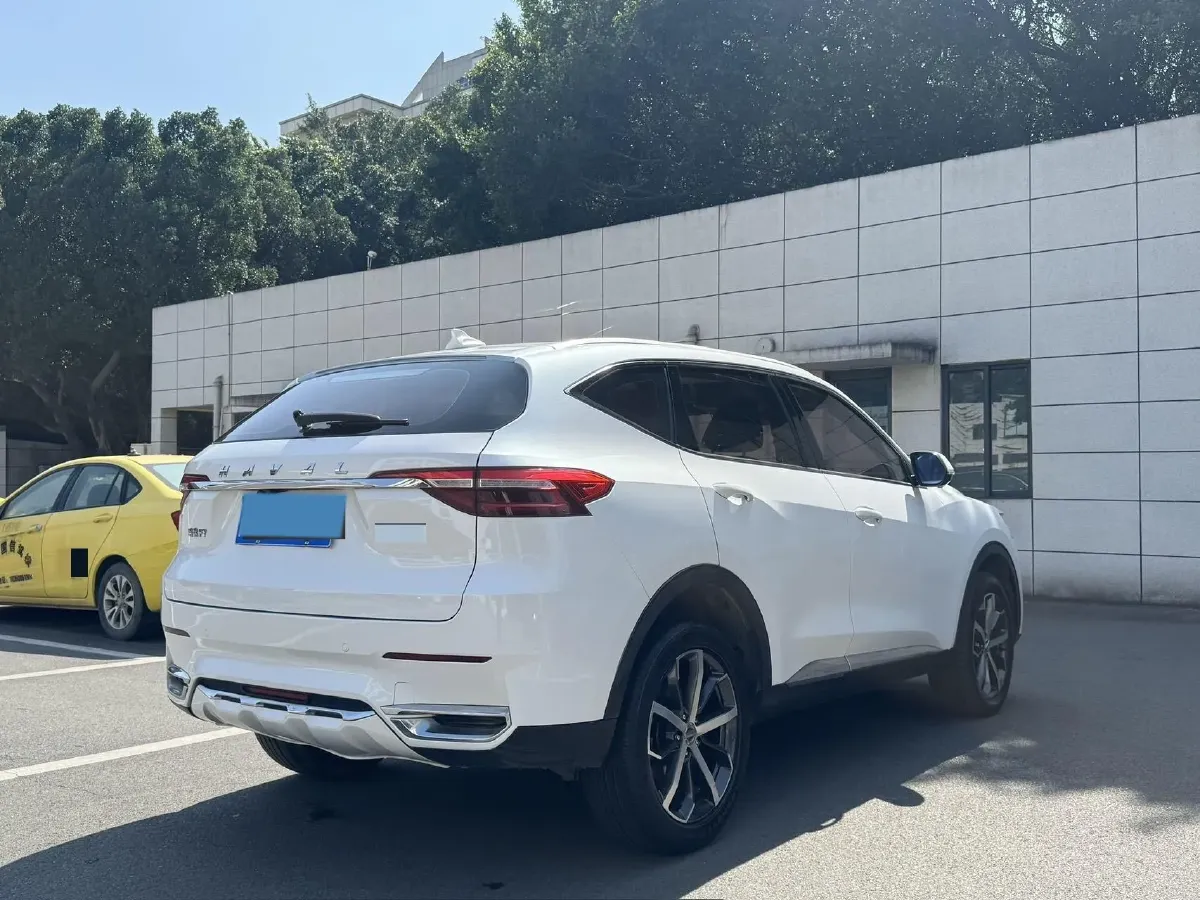 2019 Haval F7 1.5T 169HP L4 7DCT,autocango,china used car exporter,china ev exporter,chinese used car exporter,chinese used ev exporter